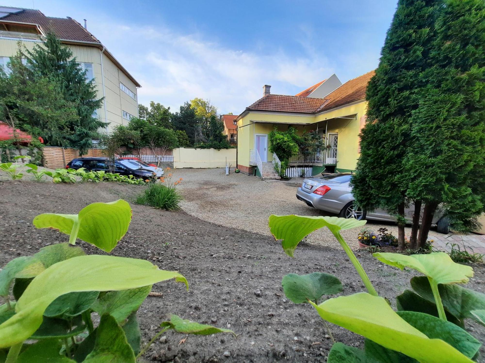 Gloria Apartman Gyula Ruang foto